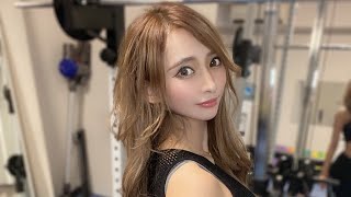 美女のトレーニング動画！