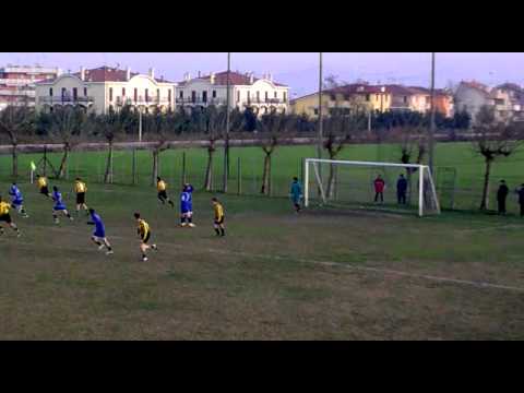 rigore sbagliato cavazzana.mp4