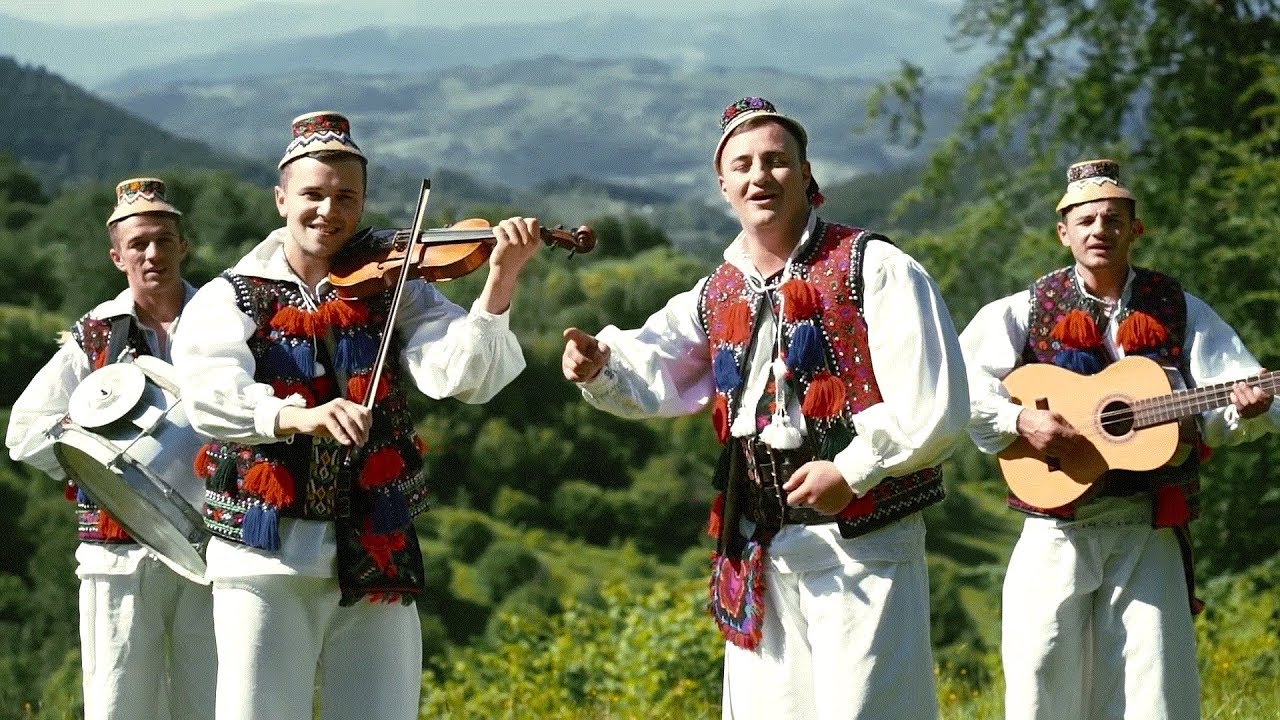 Watch A Nu I Fi Boii Acasa Now Ionut Chis si Bogdan Bizau - Joc si voie buna