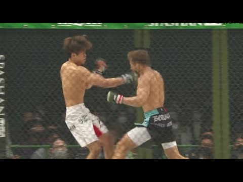 ティックトッカー右カウンターに沈む(RIZIN/切り抜き)