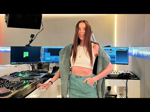 OLLY KLARS- live @pureibizadubai@ Pure Ibiza Dubai @pureibizadubai