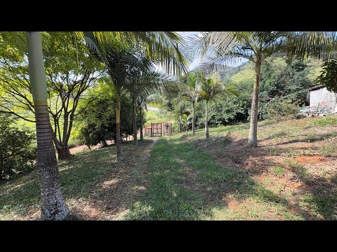 Chácara de 6.000 m | asfalto na porta | Lago e Riacho | 10 min de Paraisópolis MG | R$350.000