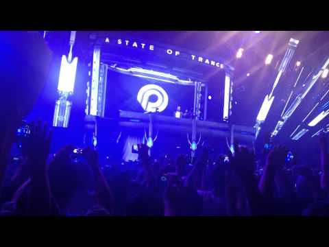 Intro Dash Berlin @ ASOT 600 Mexico HD