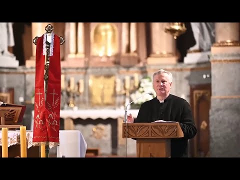 Ks. prof. Tadeusz Guz o parafii, którą omija covid!