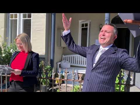 SYDNEY NORTHERN BEACHES AUCTION - 1 Steinton St, Manly - Clarence White Auctioneer