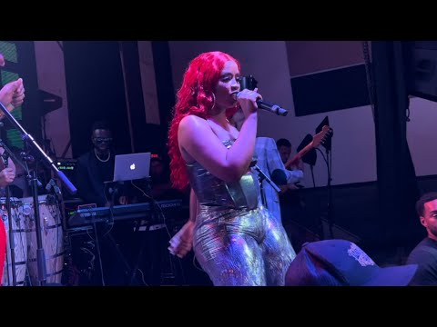 Bedjine ap byen danse byen gouye ui laaaa bout bagay 😂😂😂