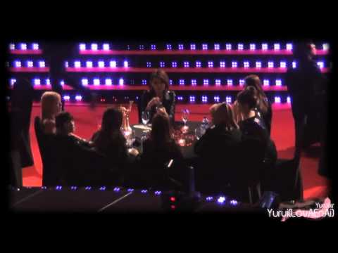 [Fancam] SNSD Leader Taeyeon Spots Sones @ 101209 Golden Disk Awards
