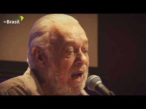 Paulo César Pinheiro homenageia seus parceiros