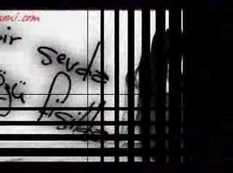 Efsane (Dj Kral)..ft MiSs SeLdA