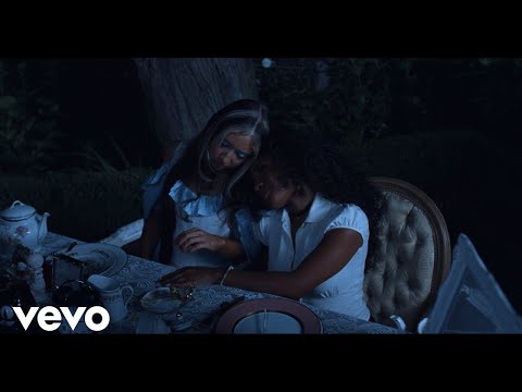Isabel LaRosa - Hallucination