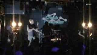 Mikoto - "You Wont Find My Prints" (Live @ Chain Reaction)