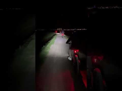 Auf zum Südstrand #music #unstoppable #fehmarn #deich