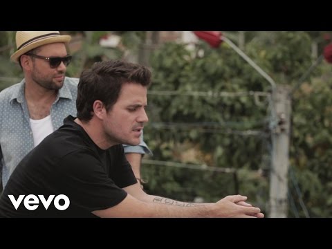 Santiago Cruz - Una Historia Diferente (Official Video) ft. Dani Martin