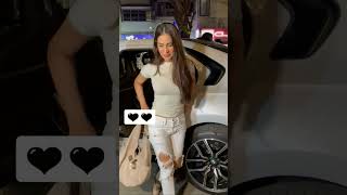 Download lagu Kim Sharma video#shorts #kimsharma mp3