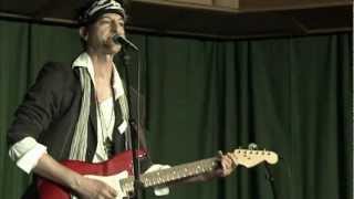 Love In Vain performed by GaryLaowai