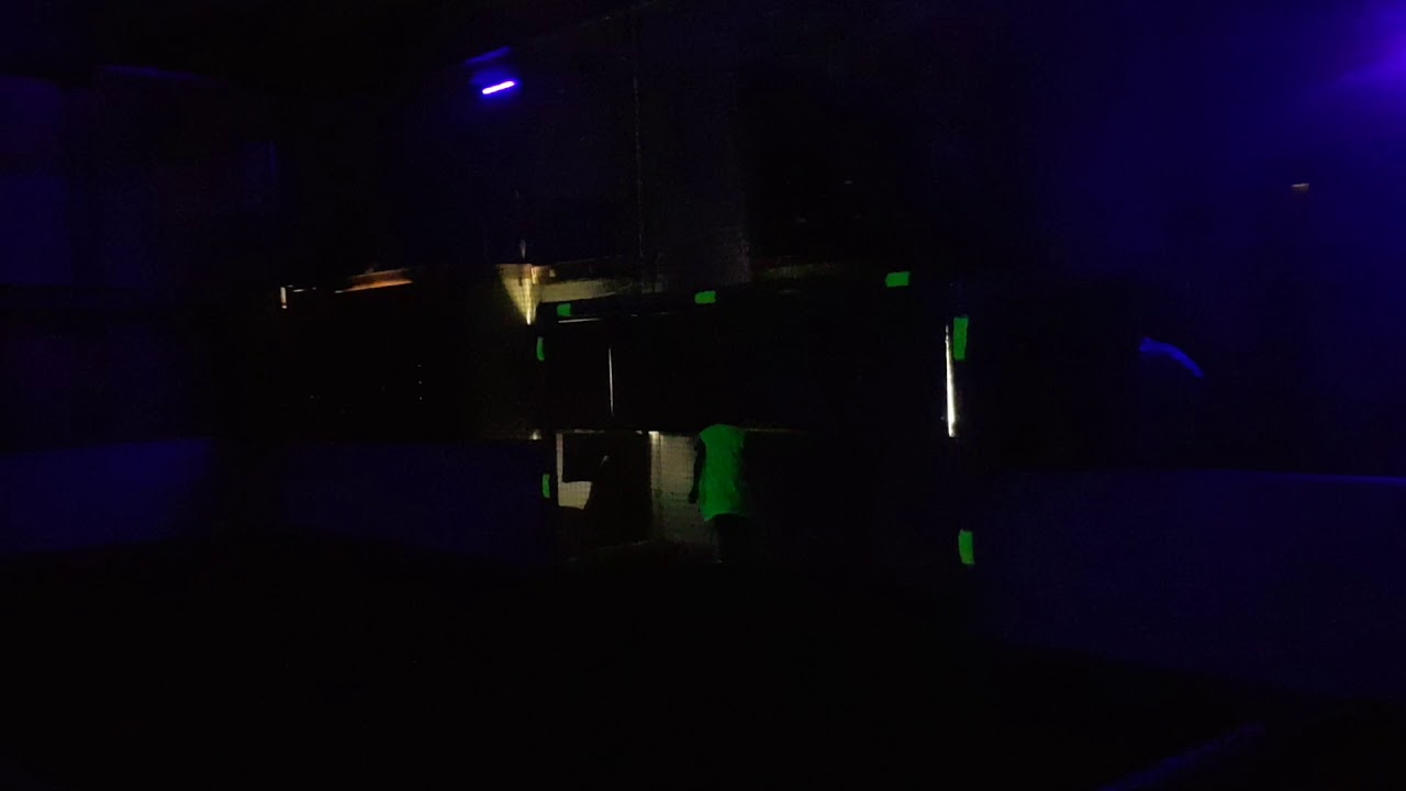 Glow in the dark ......voetbal bij Soccer Temple Nieuw- Buinen