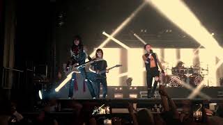 Black Veil Brides preforms Wake Up