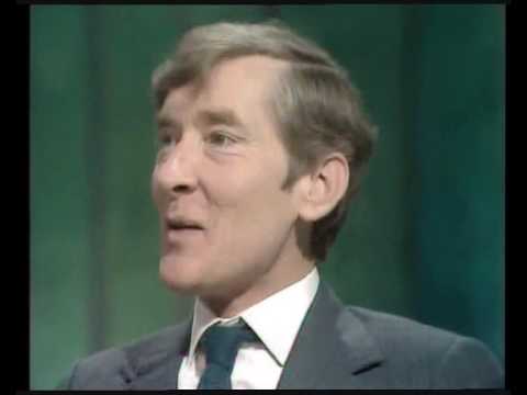 Kenneth Williams Interview 1974 Part 1 - Hilarious