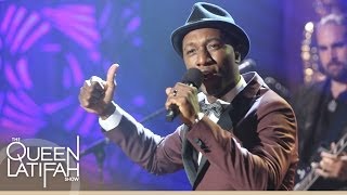 Aloe Blacc Performs &quot;The Man&quot; Off New Album Lift Your Spirit on The Queen Latifah Show