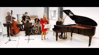 JESP Jazz Quartet and Eva Dinora. - Christmas time is here. http://www.vicentefores.es