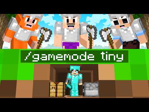 Minecraft Hunters vs Speedrunner, But I'm Secretly TINY!