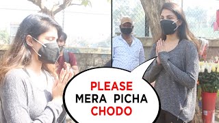 Rhea Chakraborty Spotted At Bandra & She Says AB MERA PICHA CHOD Do