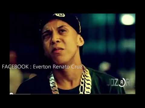 Musa e Mc Troia quando eu te vi lá na rua da minha casa Vocês dois passando