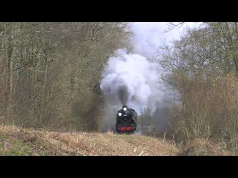 British Railways 4-4-0 30925 "Cheltenham" blasts up Medstead Bank