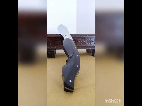 Foggia antica : lama in acciaio ma5mv da 12 cm, manico in ebano, collarino e ribattini in alpacca.