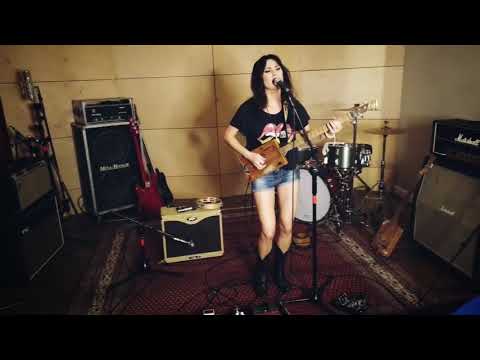 Katarzyna Pietras  "Między Ogniem a Mieczem"  LIVE @funhousestudio.pl