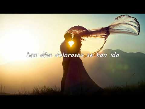 Funda-Mutluluğa Doğru-Hacia la felicidad (canción final de huérfanas)