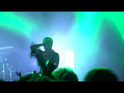 Amyl and the Sniffers - Gacked on Anger - Live @ Sala Apolo, Barcelona - 06/2019