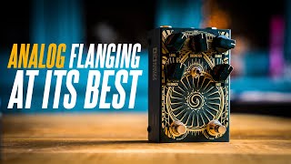 Video thumbnail for You'll love flangers after hearing this. The Krozz Airborn Analog Flanger! by Sasha Ivantic