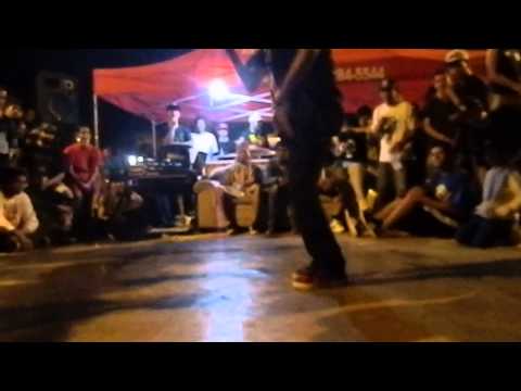 True Floor 2013 - Top 32 - J.P ( E.O.S ) vs Frank ( Marabreak )