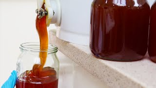 How to Harvest Honey from Honeycomb