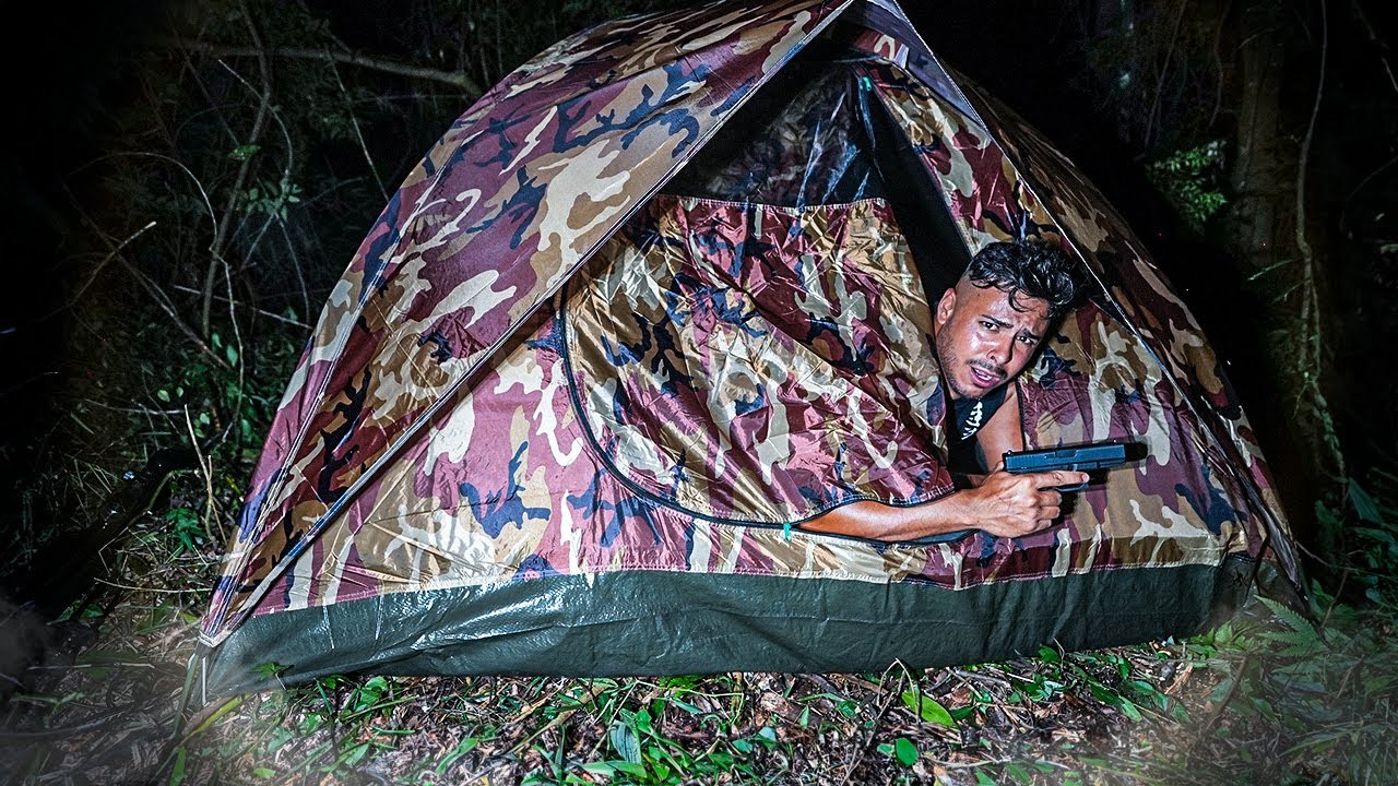 QUASE FOMOS DESCOBERTOS NA PRIMEIRA NOITE DO ACAMPAMENTO 😭