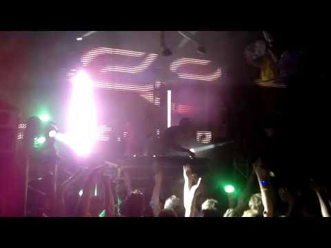 Dada Life Droppin' Hardwell - Spaceman HD 720p