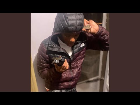 HOPOUT (feat. Xlocc)