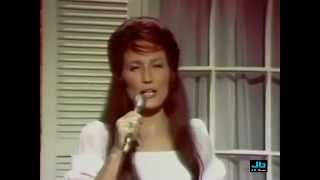 Loretta Lynn - If you're Lookin' For Country