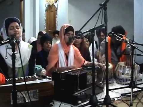 Bibi Sahibnoor Kaur Jee (Chicago) [Part 1] - AKJ Indianapolis Smagam Oct 2012
