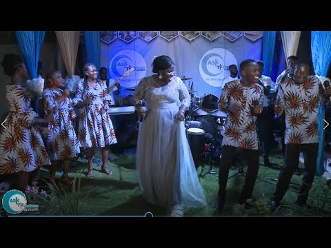 Ewe Hymns Praise Live 1 - Jennifer Doe