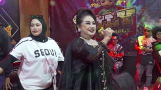 Download lagu BUNGSU BANDUNG BANGBUNG HIDEUNG FILY KURCACI X ANGKRINGAN TEH ITA mp3