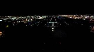 preview picture of video 'A320 landing at phoenix'