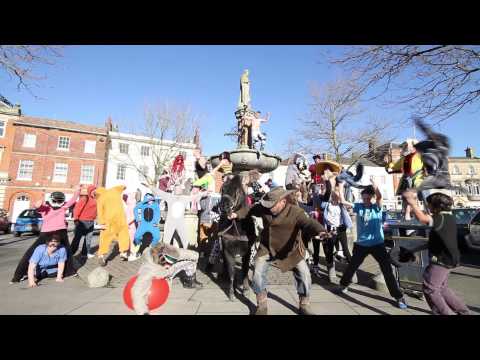 Devizes Harlem Shake with a Horse!! *OUTTAKE*