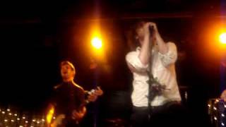 Sunshine  - Kids in Glass Houses (Live)