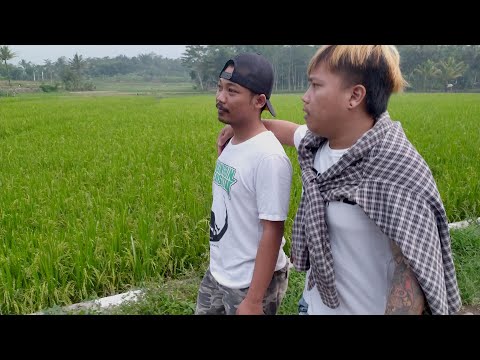 komedi-populer-cinta-di-pur-satengah-3