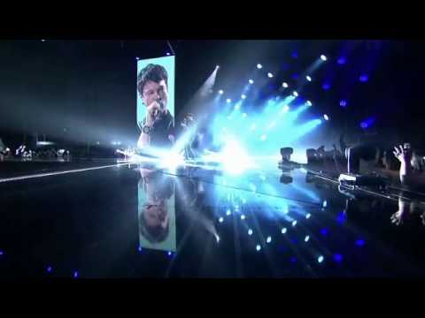 Jeffrey Adam Gutt. Amazing Performance of "Hallelujah"