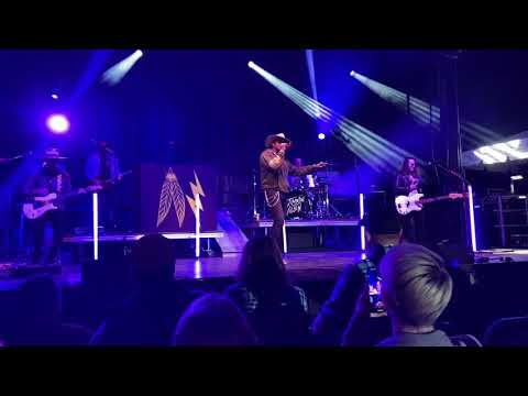 Jimmie Allen - Good Times Roll. Outstanding performance!!!