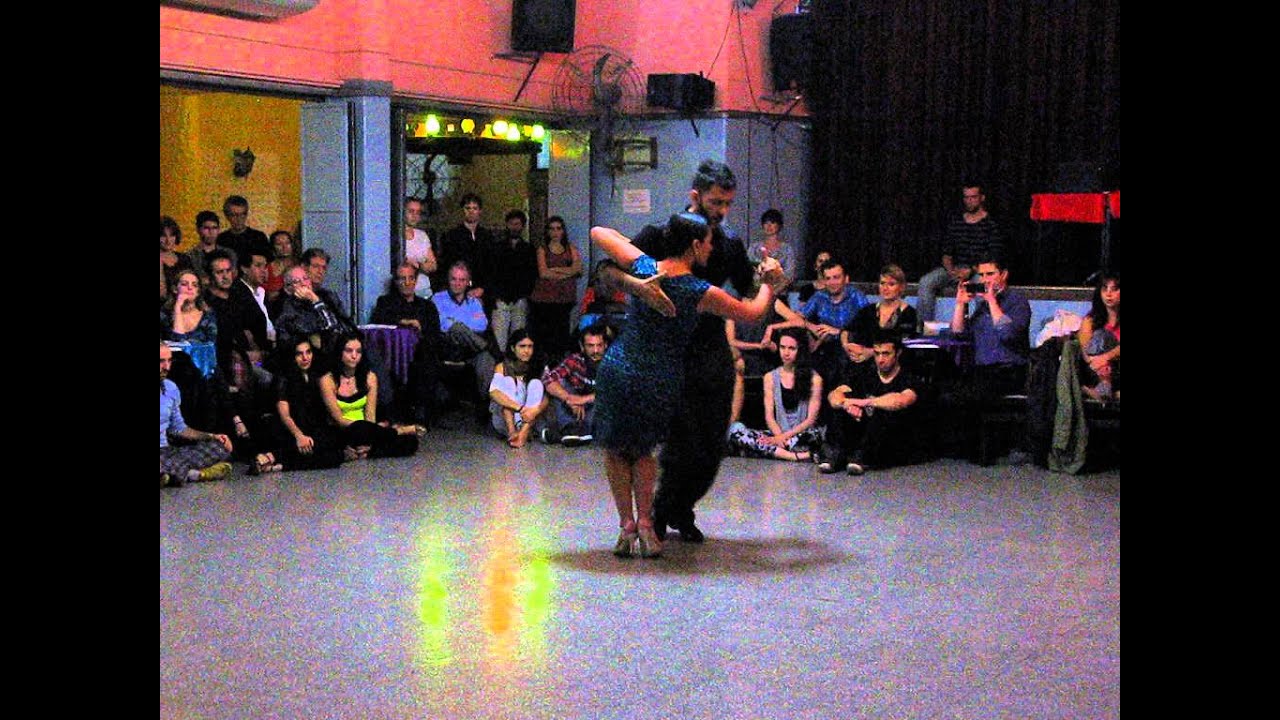 DANA FRÍGOLI y ADRIAN FERREYRA en Viva La Pepa Milonga (2/5)