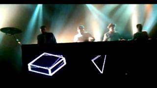 C2C - Arcades - Live (2012)